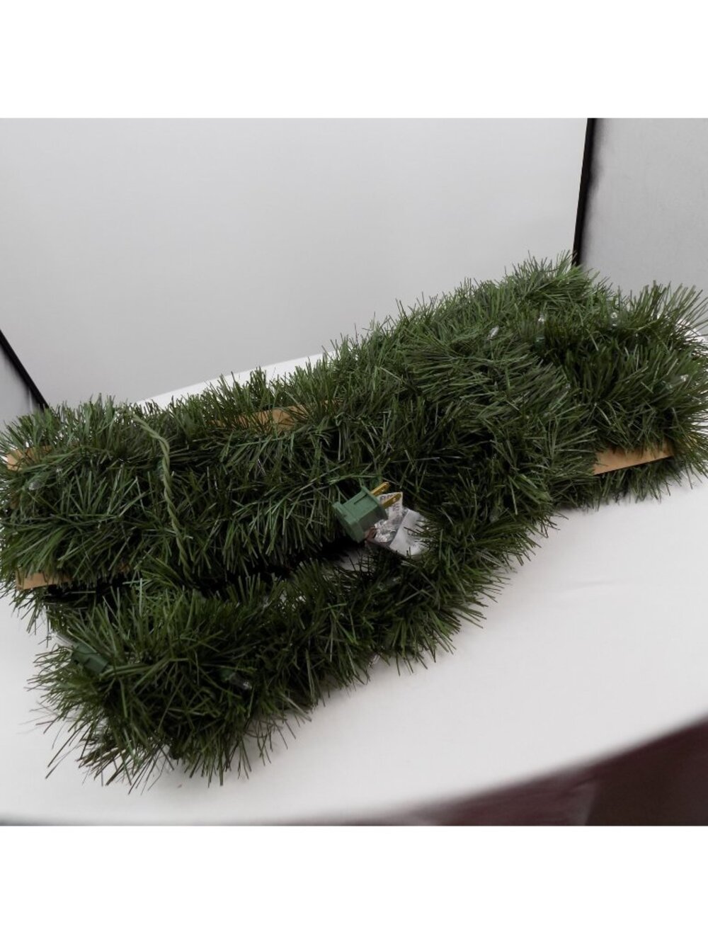 Ashland Pre-Lit Evergreeen Christmas Garland Indoor 12 Feet 50 Lights 120 Volts